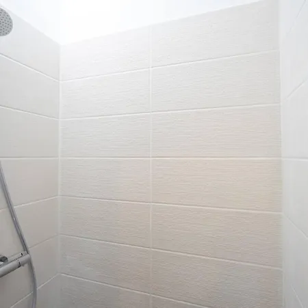 Marechal's Near Train Station & Downtown