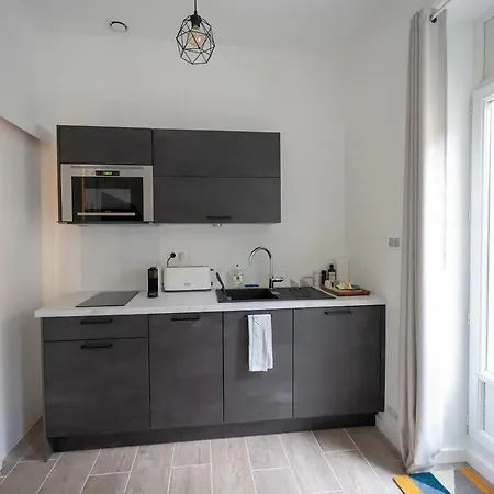 Marechal's Near Train Station & Downtown Nantes