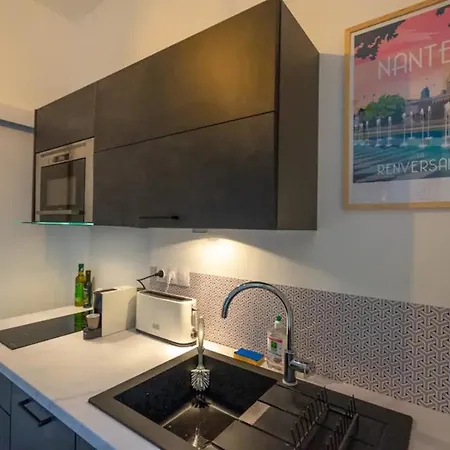 Marechal's Near Train Station & Downtown Nantes